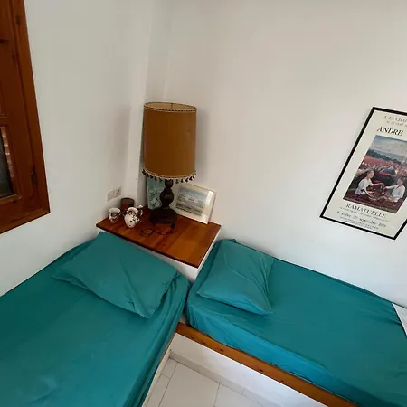 - Paros, Vassilia - 2 * Alikí